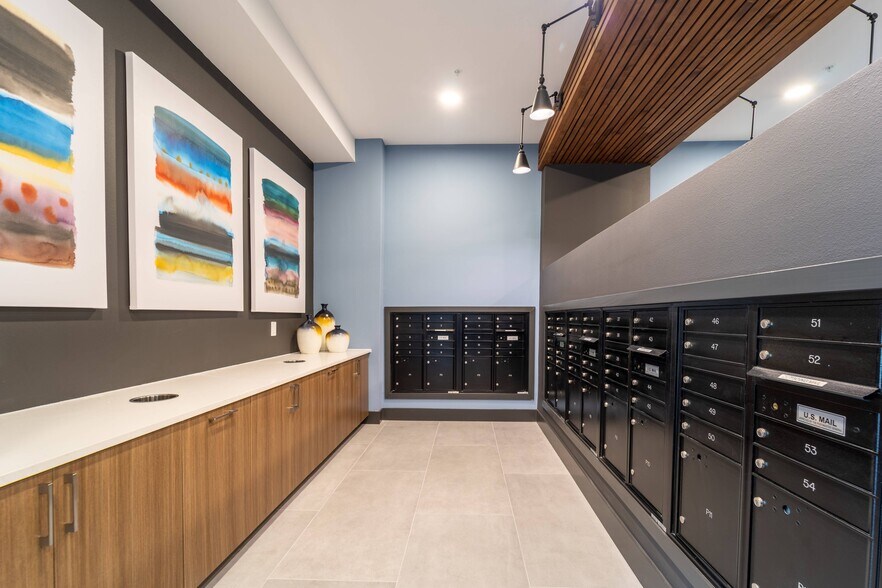 More Photos Of 2832 E Martin Luther King Jr Blvd, Austin Apartments For Lease