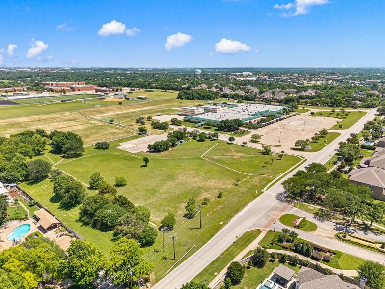More Photos Of 801 Shady Oaks Dr, Southlake Specialty For Sale
