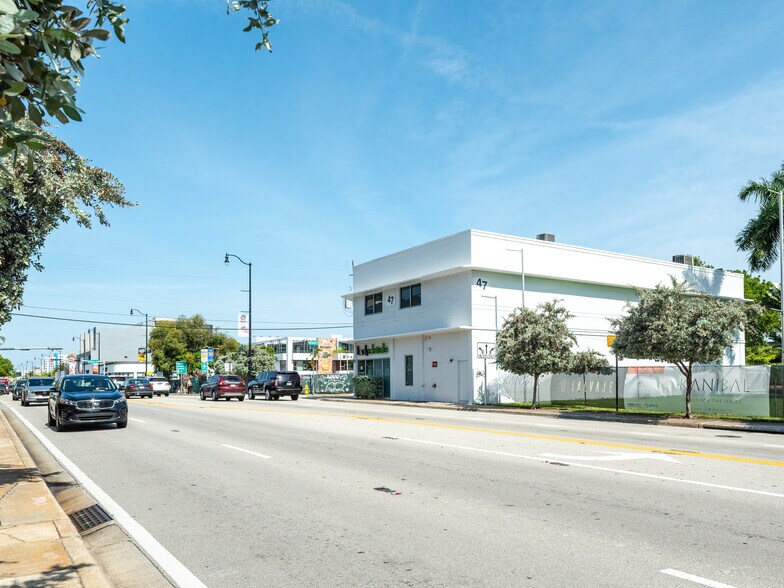 More Photos Of 45-47 NE 36th St, Miami Freestanding For Lease
