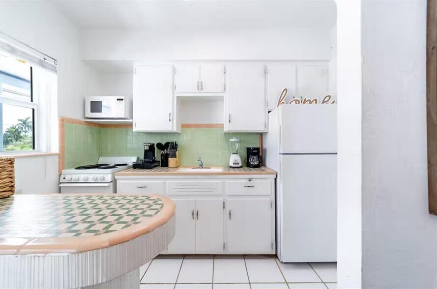More Photos Of 2617 NE 13th Ct, Fort Lauderdale Apartments For Sale