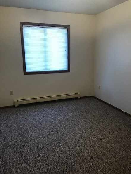 More Photos Of 901-909 N Cleveland Ave, Sioux Falls Multifamily For Sale