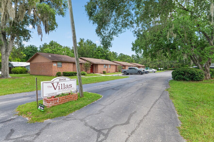 More Photos Of 20420 NW 243rd Dr, High Springs Apartments For Sale