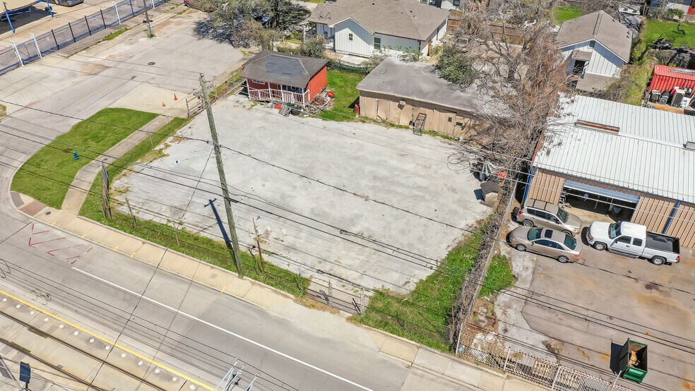 More Photos Of 5701 Harrisburg Blvd, Houston General Retail For Sale