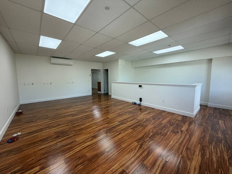 More Photos Of 1019 Lauia St, Kapolei Warehouse For Lease