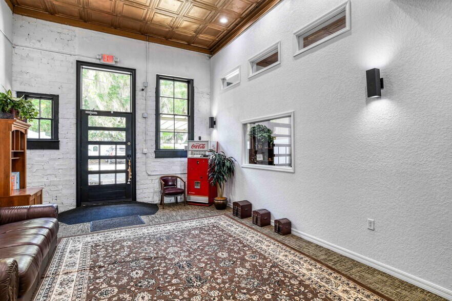 More Photos Of 621 St Johns Ave, Palatka Storefront For Sale