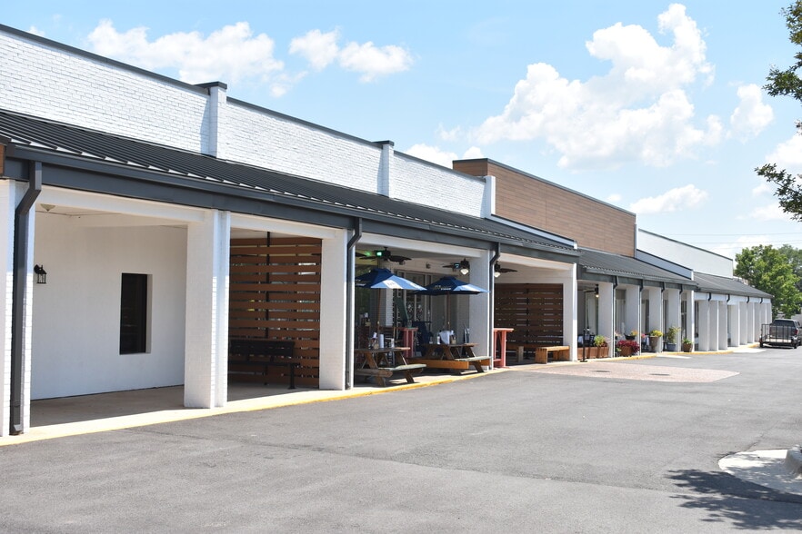 More Photos Of 415 Rome St, Carrollton Unknown For Lease