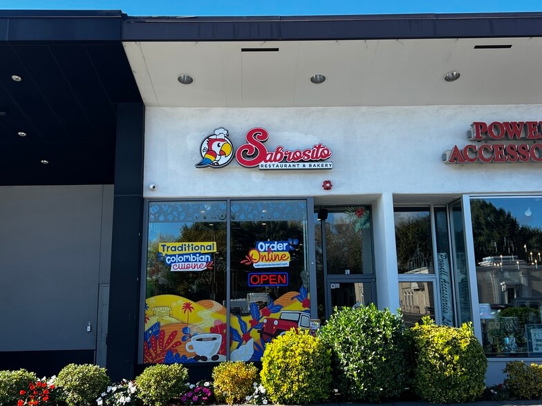 More Photos Of 29-49 Tarrytown Rd, White Plains General Retail For Lease