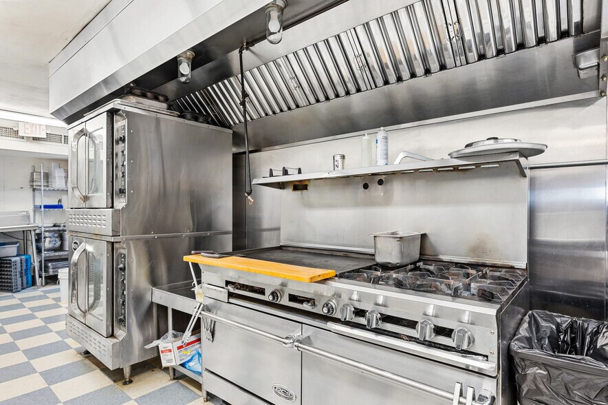 More Photos Of 4113 Main St, Fish Creek Storefront Retail Residential For Sale