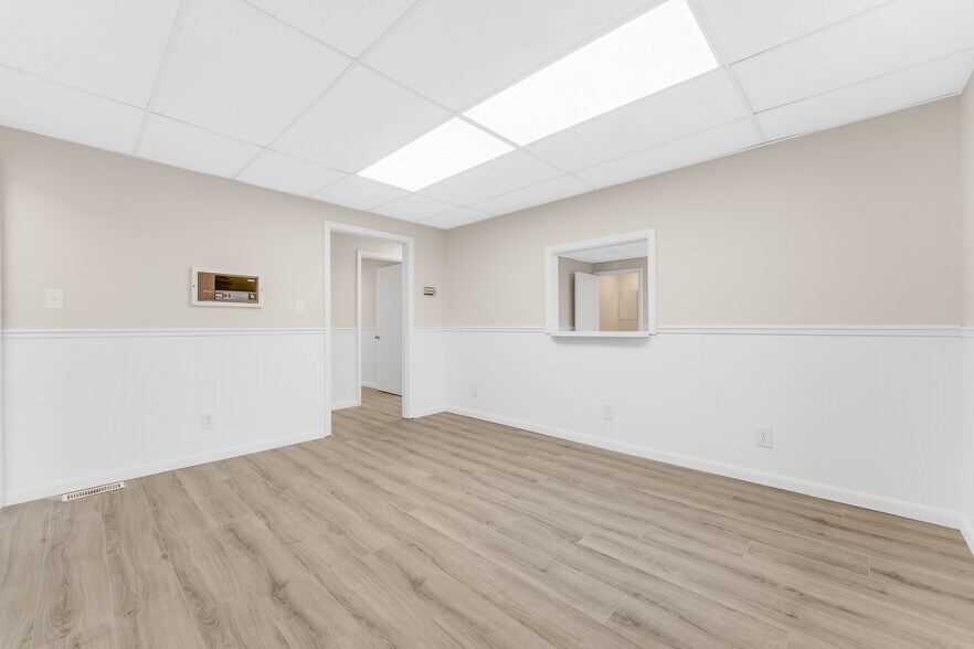 More Photos Of 1189 Pineview Dr, Morgantown Medical For Lease