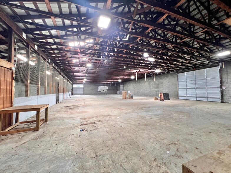 More Photos Of 216 Bingham & Parks Rd, Advance Industrial For Lease
