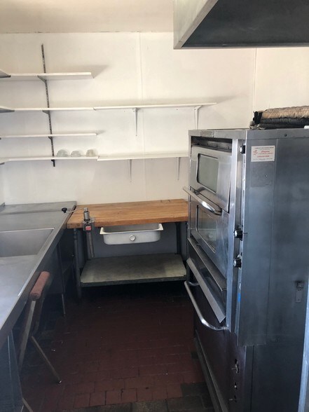 More Photos Of 809 1st St, Cheney Restaurant For Sale