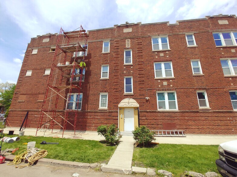 More Photos Of 1818 W 78th St, Chicago Apartments For Sale