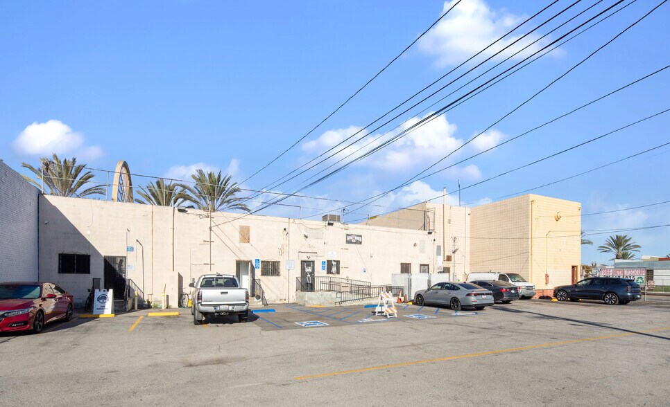 More Photos Of 4630 Whittier Blvd, Los Angeles General Retail For Sale