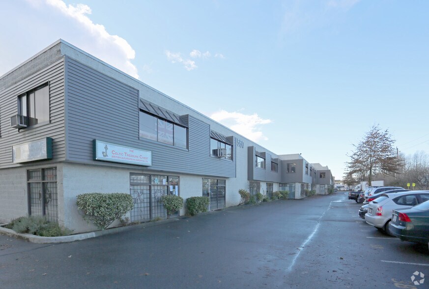 More Photos Of 7550 River Rd, Delta Service For Lease