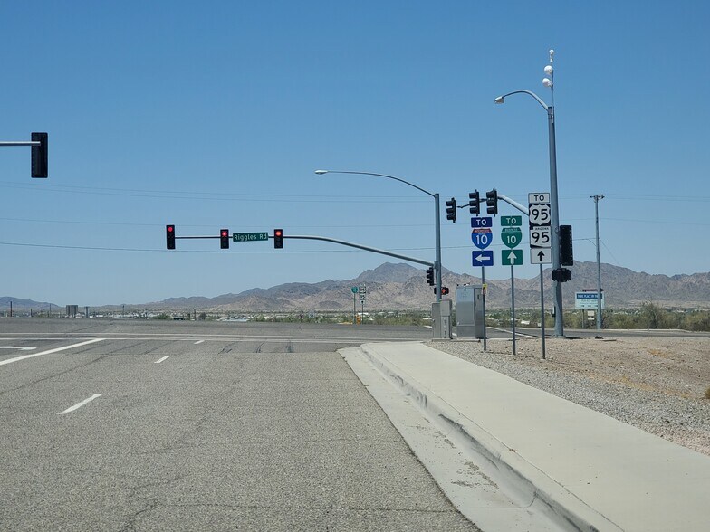More Photos Of 391 N Riggles Ave, Quartzsite Land For Sale