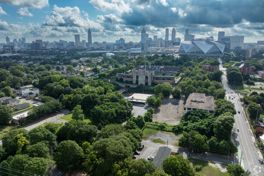 More Photos Of 20 Griffin St, Atlanta Multifamily For Sale