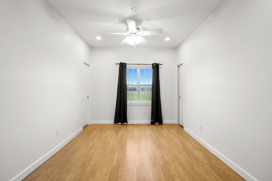 More Photos Of 14717 Friend Rd, Athens Manufacturing For Sale