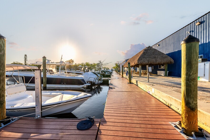More Photos Of 90400 Overseas Hwy, Tavernier Marina For Sale