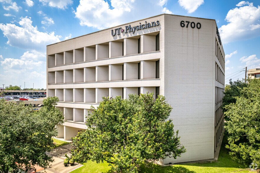 More Photos Of , Bellaire Office For Sale