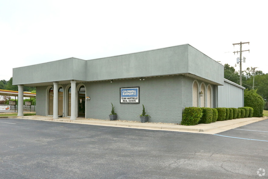 Primary Photo Of 400 Highway 31 NW, Hartselle Loft Creative Space For Sale