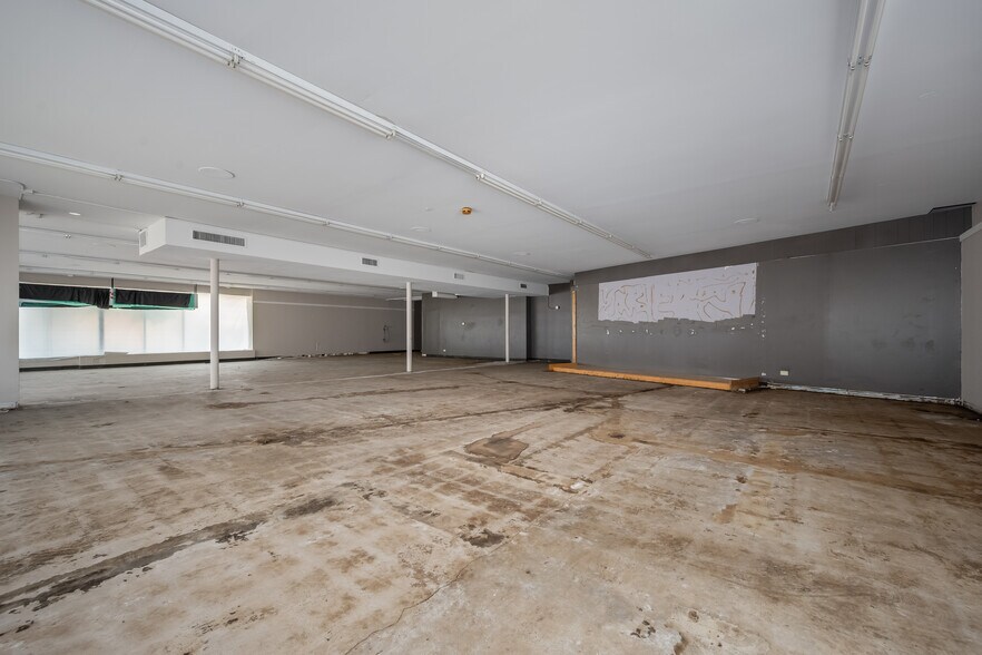 More Photos Of 4835 Dempster St, Skokie Freestanding For Sale