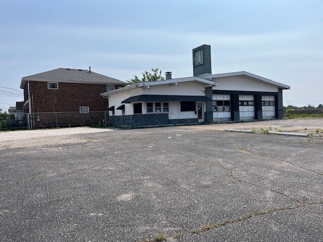 Primary Photo Of 1929 E Morgan Ave, Evansville Auto Dealership For Sale