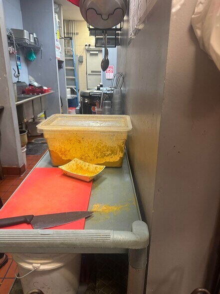 More Photos Of 8359 Elk Grove Florin Rd, Sacramento Storefront Retail Office For Lease