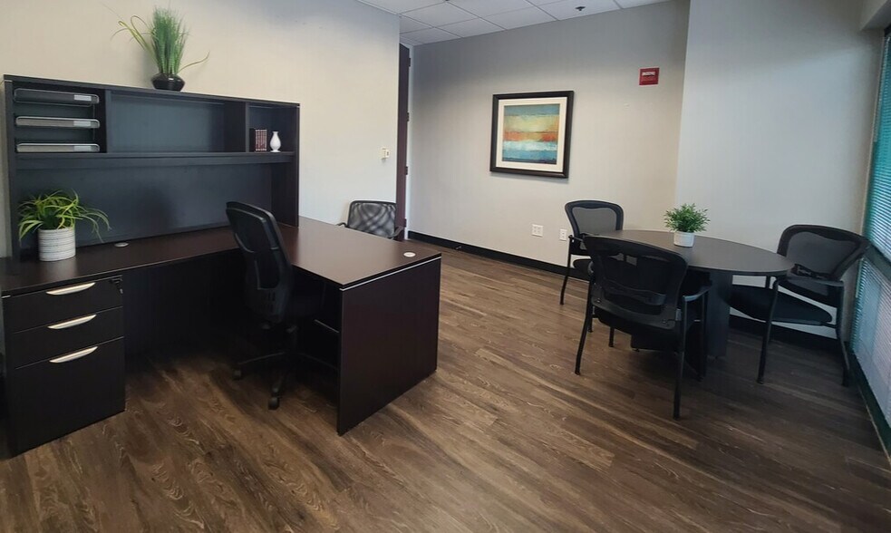 More Photos Of 250 International Pky, Lake Mary Office For Lease