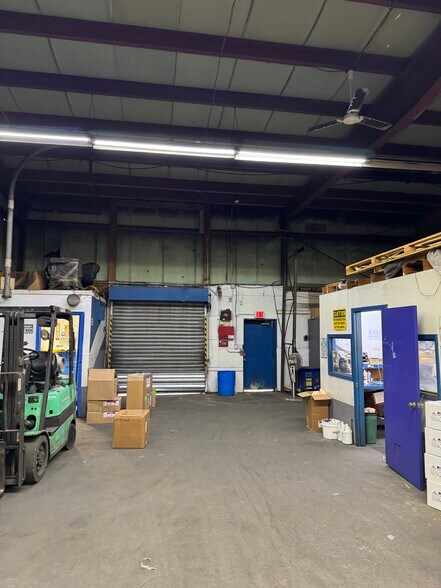 More Photos Of 18 Blanchard St, Newark Land For Lease