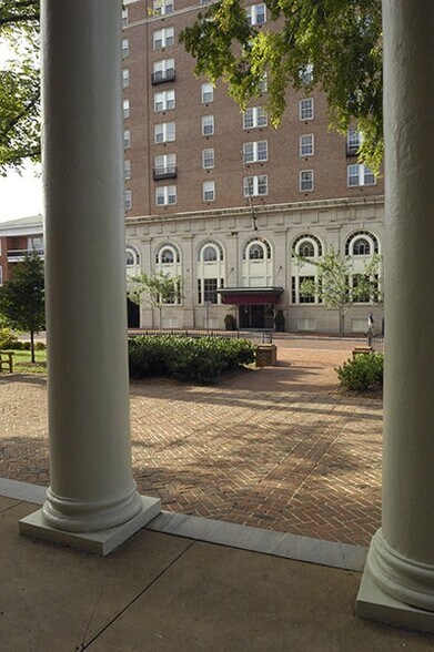 More Photos Of 500 Court Sq, Charlottesville Office Residential For Sale