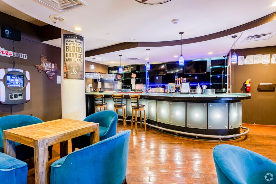 More Photos Of 441 Rio Concho Dr, San Angelo Hotel For Sale