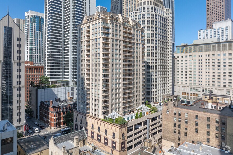 Primary Photo Of 747 N Wabash Ave, Chicago Apartments For Lease