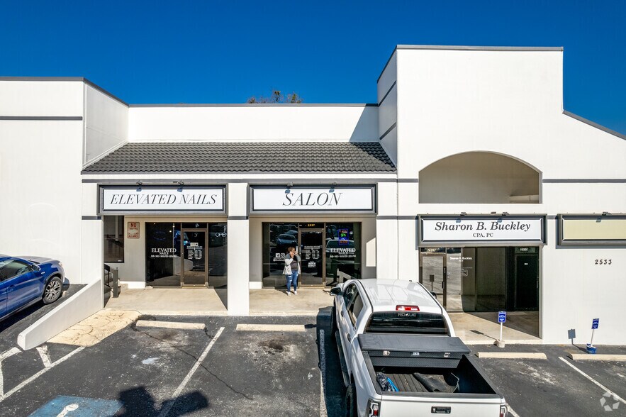 More Photos Of 2525-2607 Jackson-keller Rd, San Antonio Unknown For Lease