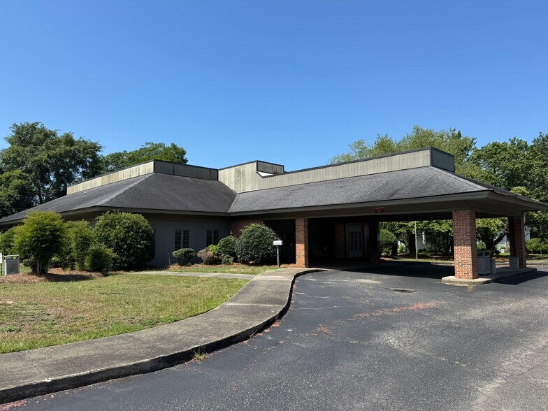 More Photos Of 407 N Salem Ave, Sumter Medical For Lease