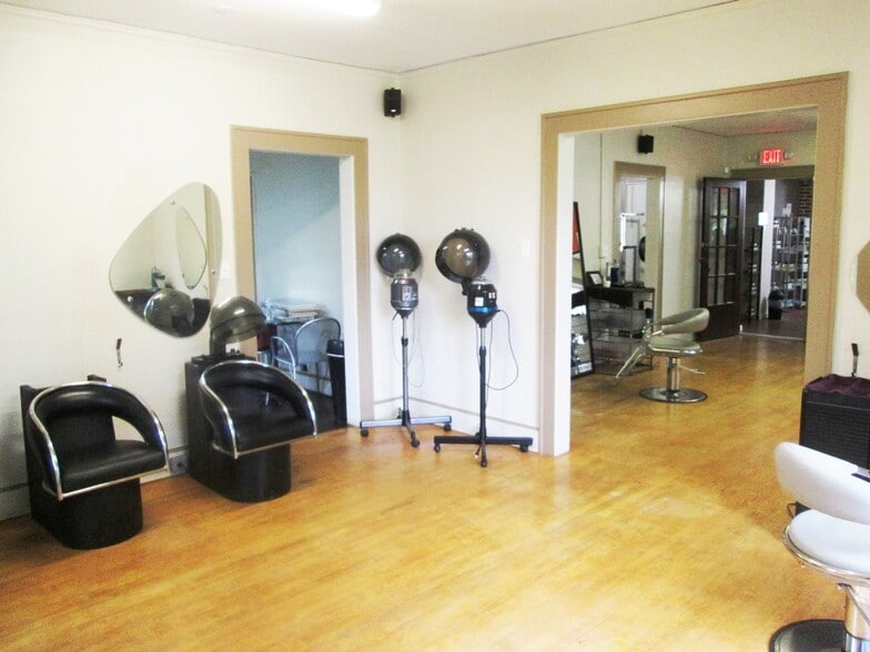 More Photos Of 4260 Lawrenceville Hwy, Tucker Loft Creative Space For Sale