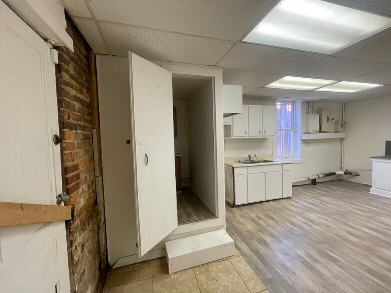 More Photos Of 1538-1542 Main St, Ramseur Storefront Retail Office For Lease