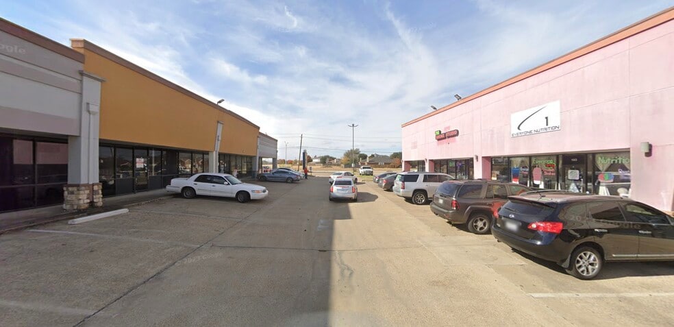 More Photos Of 3005-3007 S Carrier Pky, Grand Prairie Unknown For Lease