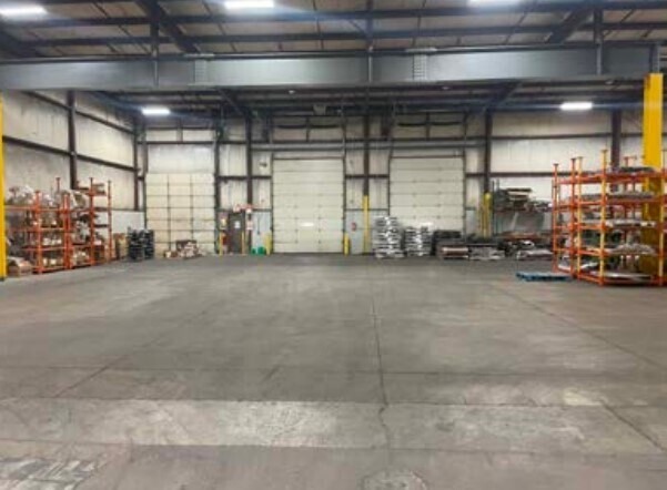 More Photos Of 4107 W Orchard St, Milwaukee Manufacturing For Lease