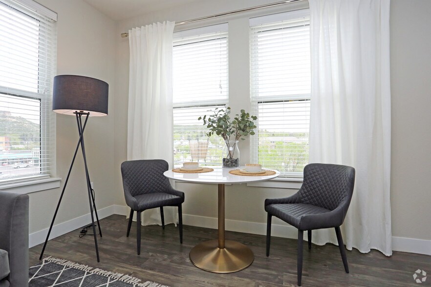 More Photos Of 115 wilcox St, Castle Rock Apartments For Lease