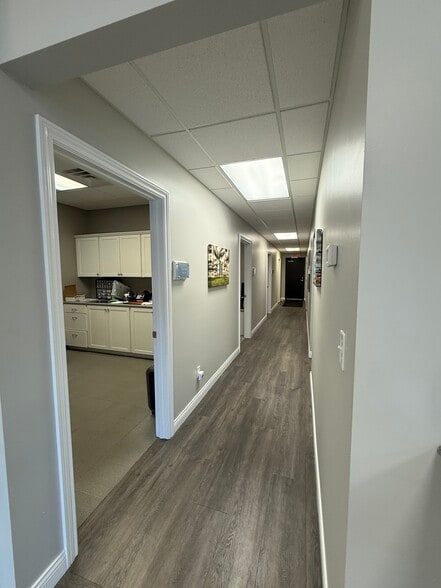 More Photos Of 7144 E Virginia St, Evansville Medical For Lease