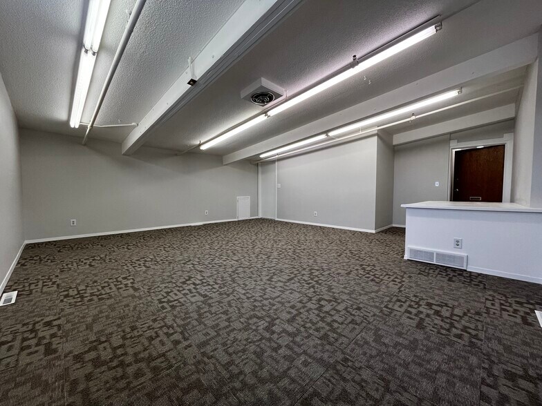 More Photos Of 401 3rd St, Rapid City General Retail For Lease