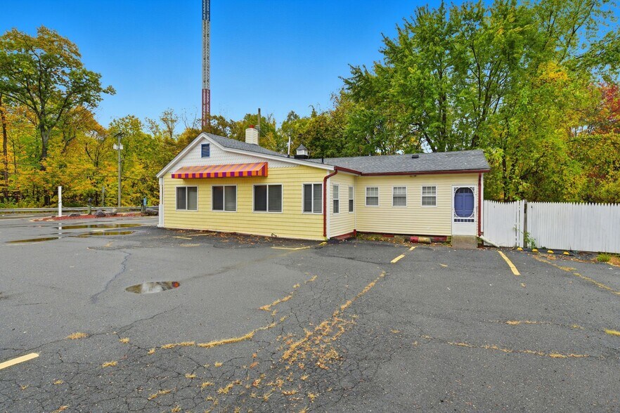 More Photos Of 1508 Main St, Agawam Restaurant For Sale