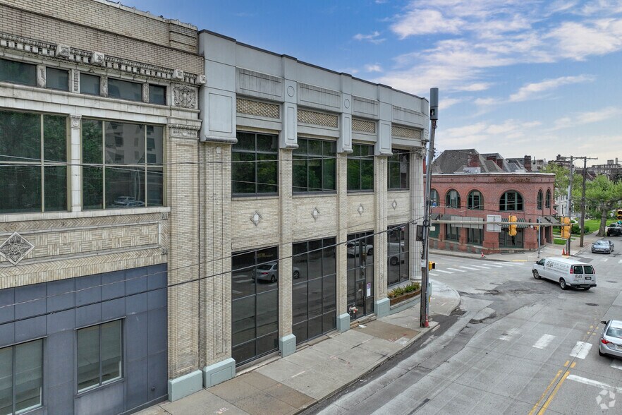 More Photos Of 4601 Baum Blvd, Pittsburgh Office For Sale