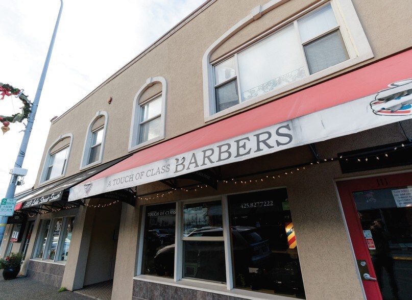 More Photos Of 111-117 Lake St S, Kirkland Storefront Retail Residential For Lease