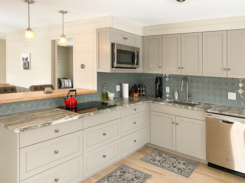 More Photos Of 210 Main St, New London Storefront Retail Residential For Sale