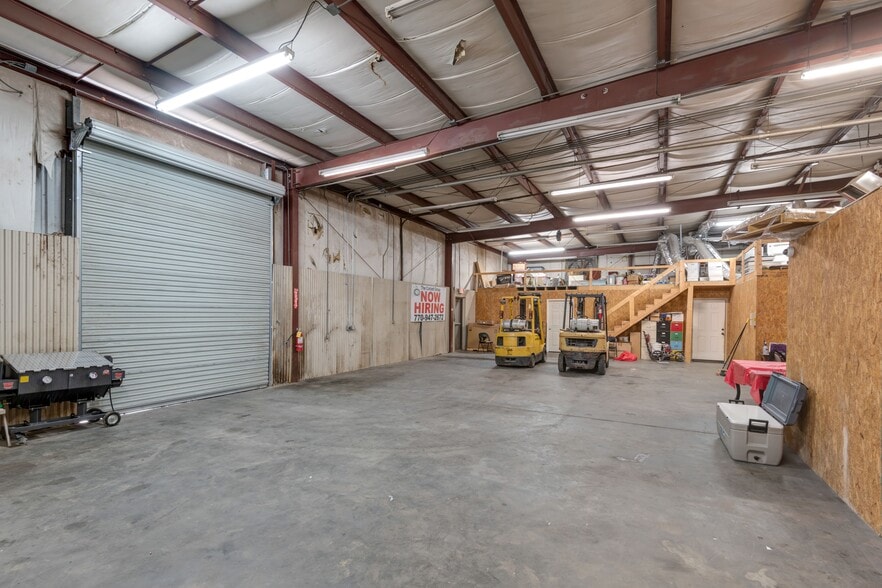 More Photos Of 13201 Veterans Memorial Hwy, Douglasville Industrial For Lease