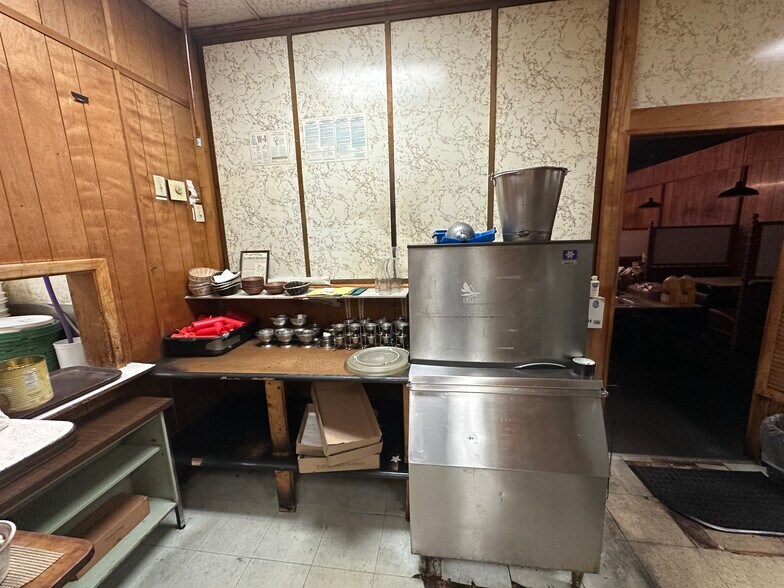 More Photos Of 7 E Main St, Falconer Restaurant For Sale