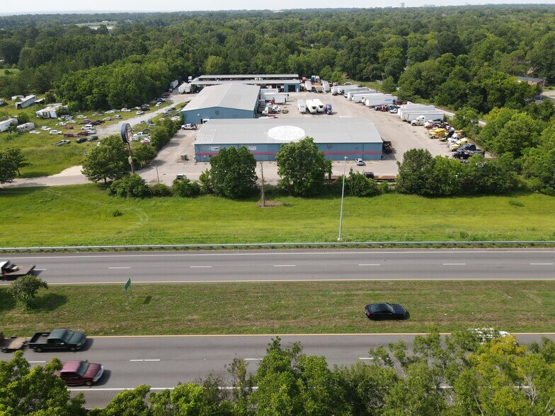 More Photos Of 720 W South Blvd, Montgomery Warehouse For Lease