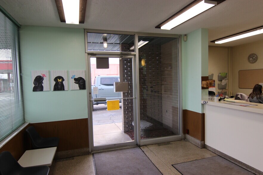 More Photos Of 2900 Belmont Ave, Youngstown Office For Sale