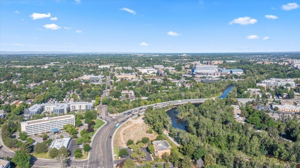 More Photos Of 444 W Parkcenter Blvd, Boise Land For Sale